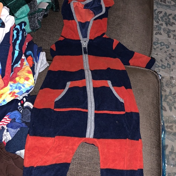 🚫 SOLD🚫 Fall/Winter baby boy 12-18 months lot - Picture 2 of 3